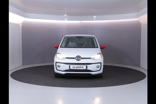 Volkswagen up! 1.0 Beats 65 pk | Navigatie via App | Parkeersensoren achter | Achteruitrijcamera | Autom. airco | Cruise control | Stoelverwarming |