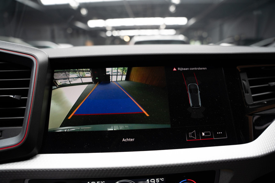 Audi A1 Sportback 40 TFSI S- Line Leder Camera Navi Virtual Climate Sonos PDC LM velgen Stoelverwarming Carplay BTW auto