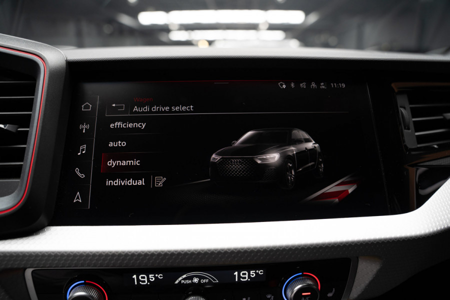 Audi A1 Sportback 40 TFSI S- Line Leder Camera Navi Virtual Climate Sonos PDC LM velgen Stoelverwarming Carplay BTW auto
