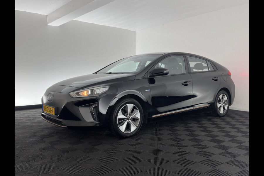 Hyundai IONIQ Comfort EV (INCL-BTW) Aut. *ADAPTIVE-CRUISE | DIGI-COCKPIT | SHIFTPADDLES | LANE-ASSIST | CCS-FASTLOADER | CRUISE | CAMERA | KEYLESS | DAB+ | NAVI-FULLMAP | ECC | PDC | 16"*