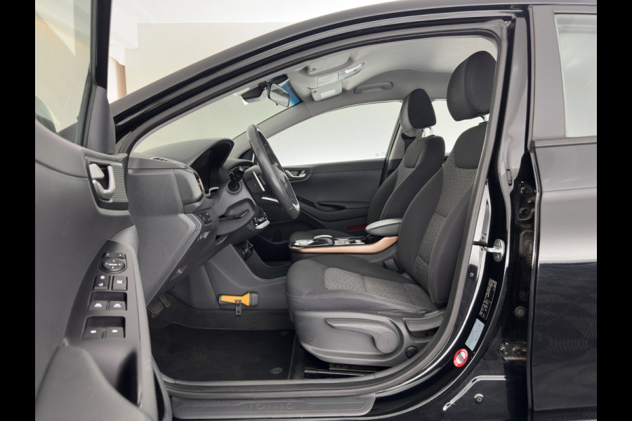 Hyundai IONIQ Comfort EV (INCL-BTW) Aut. *ADAPTIVE-CRUISE | DIGI-COCKPIT | SHIFTPADDLES | LANE-ASSIST | CCS-FASTLOADER | CRUISE | CAMERA | KEYLESS | DAB+ | NAVI-FULLMAP | ECC | PDC | 16"*
