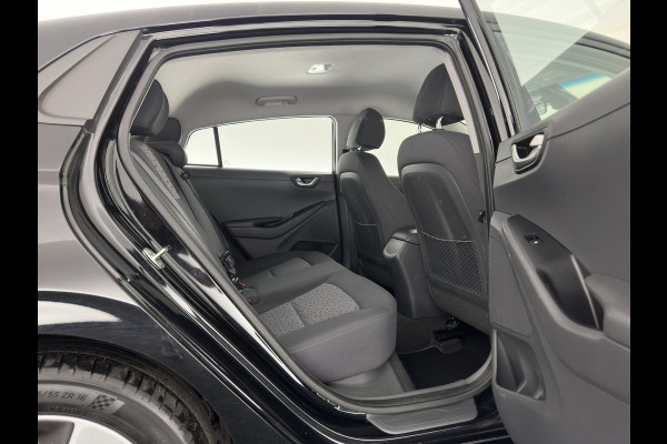 Hyundai IONIQ Comfort EV (INCL-BTW) Aut. *ADAPTIVE-CRUISE | DIGI-COCKPIT | SHIFTPADDLES | LANE-ASSIST | CCS-FASTLOADER | CRUISE | CAMERA | KEYLESS | DAB+ | NAVI-FULLMAP | ECC | PDC | 16"*