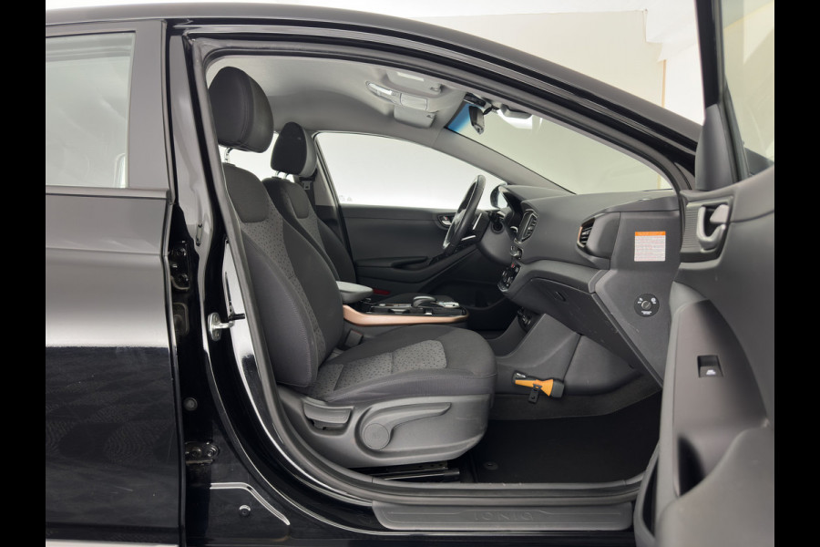 Hyundai IONIQ Comfort EV (INCL-BTW) Aut. *ADAPTIVE-CRUISE | DIGI-COCKPIT | SHIFTPADDLES | LANE-ASSIST | CCS-FASTLOADER | CRUISE | CAMERA | KEYLESS | DAB+ | NAVI-FULLMAP | ECC | PDC | 16"*