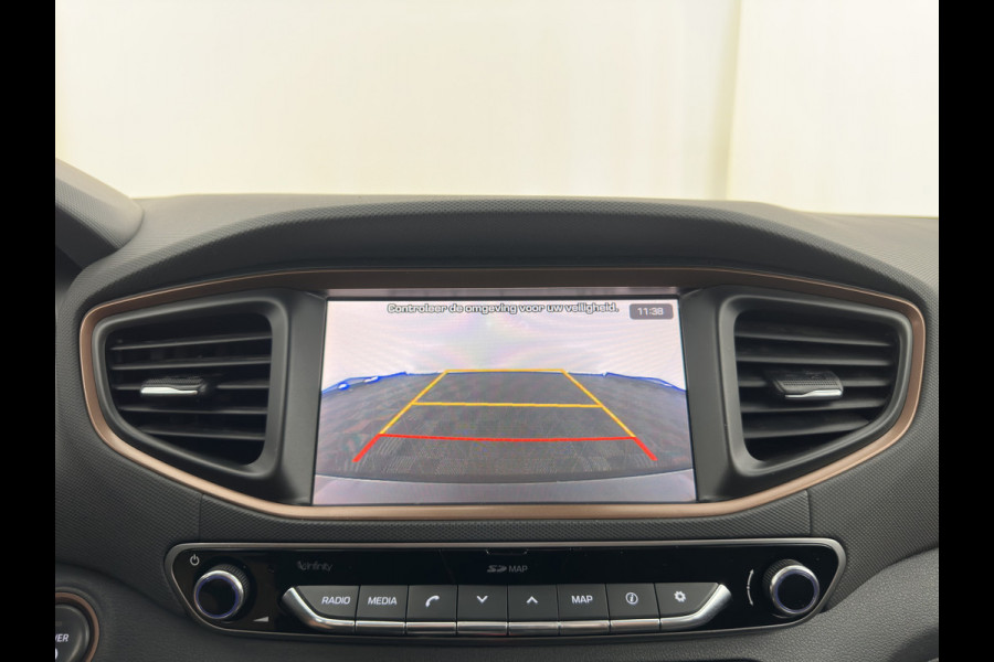 Hyundai IONIQ Comfort EV (INCL-BTW) Aut. *ADAPTIVE-CRUISE | DIGI-COCKPIT | SHIFTPADDLES | LANE-ASSIST | CCS-FASTLOADER | CRUISE | CAMERA | KEYLESS | DAB+ | NAVI-FULLMAP | ECC | PDC | 16"*