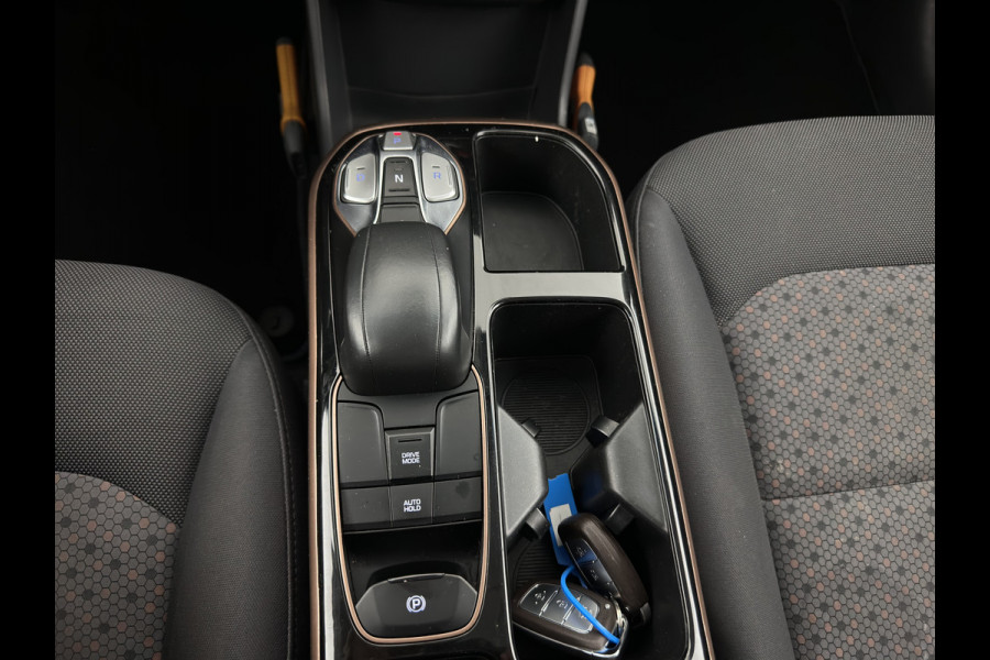 Hyundai IONIQ Comfort EV (INCL-BTW) Aut. *ADAPTIVE-CRUISE | DIGI-COCKPIT | SHIFTPADDLES | LANE-ASSIST | CCS-FASTLOADER | CRUISE | CAMERA | KEYLESS | DAB+ | NAVI-FULLMAP | ECC | PDC | 16"*