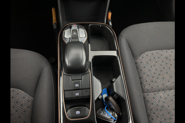 Hyundai IONIQ Comfort EV (INCL-BTW) Aut. *ADAPTIVE-CRUISE | DIGI-COCKPIT | SHIFTPADDLES | LANE-ASSIST | CCS-FASTLOADER | CRUISE | CAMERA | KEYLESS | DAB+ | NAVI-FULLMAP | ECC | PDC | 16"*