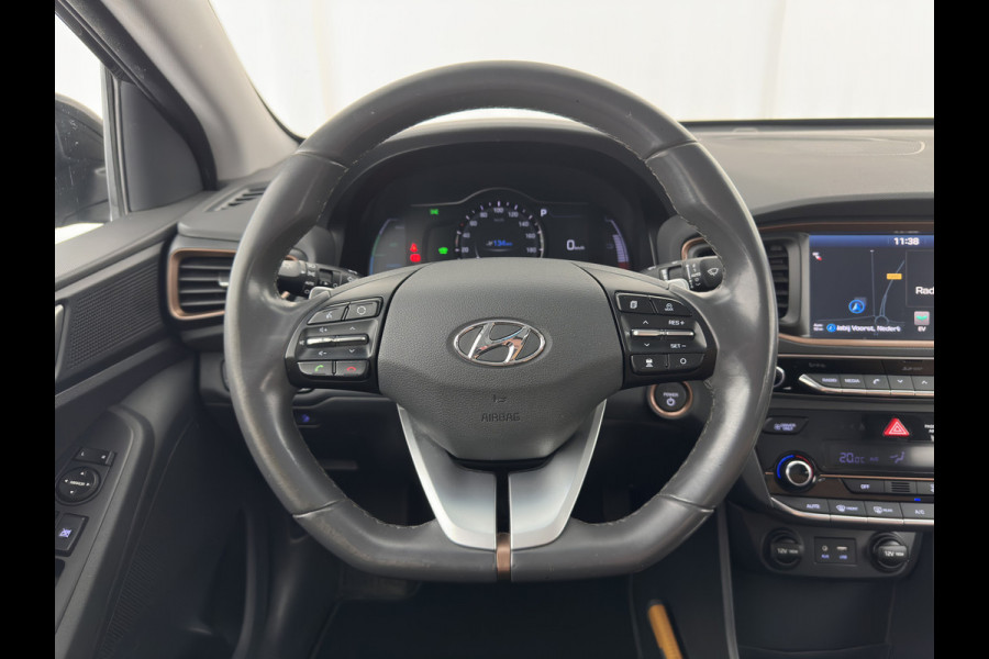 Hyundai IONIQ Comfort EV (INCL-BTW) Aut. *ADAPTIVE-CRUISE | DIGI-COCKPIT | SHIFTPADDLES | LANE-ASSIST | CCS-FASTLOADER | CRUISE | CAMERA | KEYLESS | DAB+ | NAVI-FULLMAP | ECC | PDC | 16"*