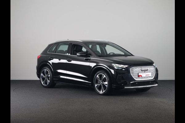 Audi Q4 e-tron 40 Launch edition Advanced Plus 77 kWh 204 pk | SOH 97,27% | Navigatie | Warmtepomp | Parkeersensoren | Achteruitrijcamera | Lederen bekleding | Elektr. voorstoelen | SONOS soundsystem | Lichtmetalen velgen 20" |