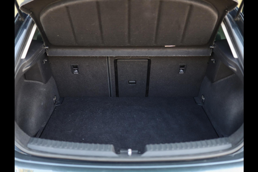 Seat Leon 1.5 TSI Xcellence | BTW | ACC | Stuur/Stoelverw. | Carplay