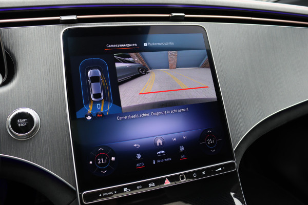 Mercedes-Benz EQE 300 Business Solution AMG 90 kWh | Luchtvering | Distronic | Memory | Panoramadak | Warmtepomp | Camera | Keyless Go | Dodehoekassistent |