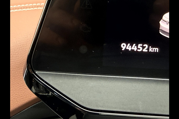 Volkswagen ID.4 Tech 77 kWh SOH 92.5%, Panoramadak, 20''Lmv
