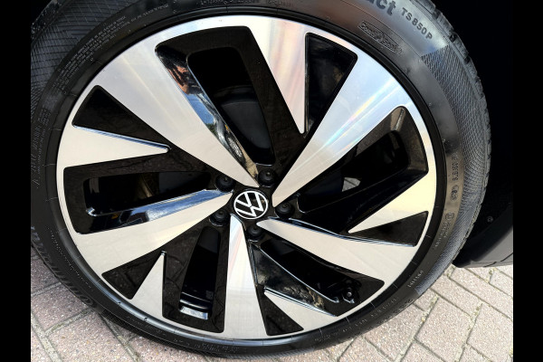 Volkswagen ID.4 Tech 77 kWh SOH 92.5%, Panoramadak, 20''Lmv