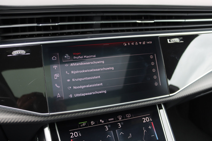 Audi Q8 55 TFSI e Quattro Pro Line S | Luchtvering | Achterasbesturing | ACC | Bang&Olufsen | Trekhaak | Matrix-LED | Soft-Close | Verwarmd Stuurwiel | Panoramadak | Keyless Entry |
