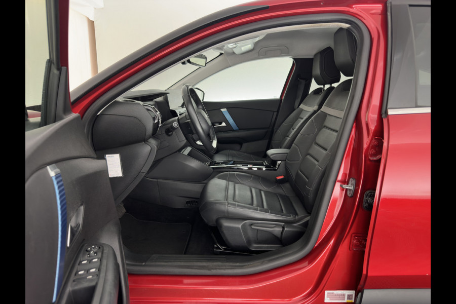 Citroën Ë-C4 Shine Pack Business 50 kWh [3-Fase-11kW] (INCL-BTW) *HEAD-UP | LEATHER | FULL-LED | ADAPTIVE-CRUISE | DIGI-COCKPIT | BLIND-SPOT | HEATED-COMFORTSEATS | KEYLESS | DAB+ | NAVI-FULLMAP | ECC | LANE-ASSIST | PDC | CRUISE | 18''ALU*
