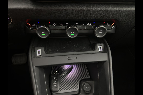 Citroën Ë-C4 Shine Pack Business 50 kWh [3-Fase-11kW] (INCL-BTW) *HEAD-UP | LEATHER | FULL-LED | ADAPTIVE-CRUISE | DIGI-COCKPIT | BLIND-SPOT | HEATED-COMFORTSEATS | KEYLESS | DAB+ | NAVI-FULLMAP | ECC | LANE-ASSIST | PDC | CRUISE | 18''ALU*