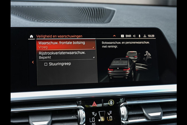 BMW 3-serie 320i High Executive Edition | M-Sport | HUD | HIFI | Ambiance Interieur | Stoelverwarming | Shadow Line | Leder | PDC V+A |