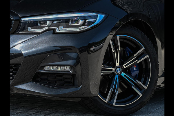 BMW 3-serie 320i High Executive Edition | M-Sport | HUD | HIFI | Ambiance Interieur | Stoelverwarming | Shadow Line | Leder | PDC V+A |