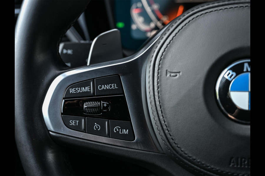 BMW 3-serie 320i High Executive Edition | M-Sport | HUD | HIFI | Ambiance Interieur | Stoelverwarming | Shadow Line | Leder | PDC V+A |