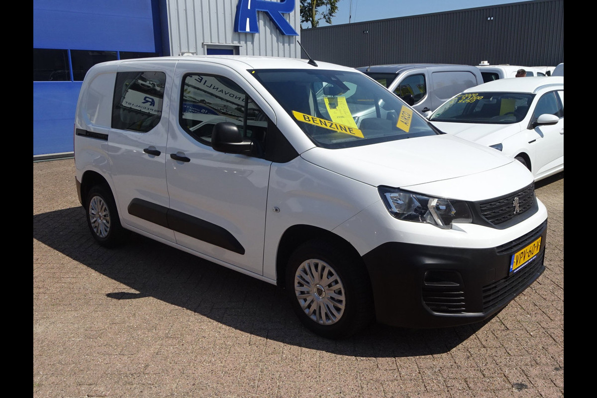 Peugeot Partner 1.2 PureTech Pro BENZINE AIRCO NAVI CRUISE CONTROL PDC SCHUIFDEUR