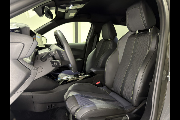 Peugeot e-2008 EV GT 50 kWh | SOH 99,9 % | Apple Carplay/Android Auto | Camera | Wordt verwacht eind augustus