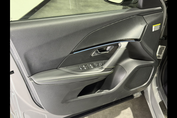 Peugeot e-2008 EV GT 50 kWh | SOH 99,9 % | Apple Carplay/Android Auto | Camera | Wordt verwacht eind augustus