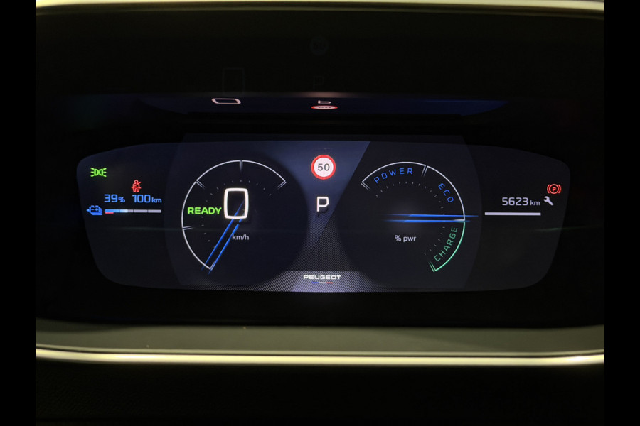 Peugeot e-2008 EV GT 50 kWh | SOH 99,9 % | Apple Carplay/Android Auto | Camera | Wordt verwacht eind augustus
