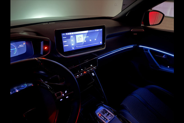 Peugeot e-2008 EV GT 50 kWh | SOH 99,9 % | Apple Carplay/Android Auto | Camera | Wordt verwacht eind augustus