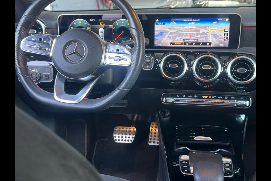 Mercedes-Benz A-Klasse 200 Business | AMG Line | Camera|