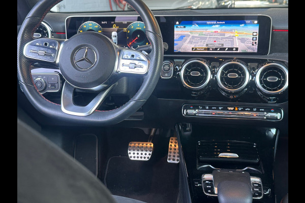 Mercedes-Benz A-Klasse 200 Business | AMG Line | Camera|