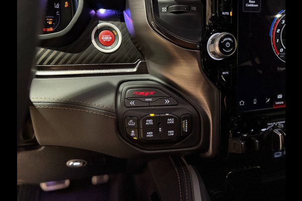Dodge Ram 1500 6.2 V8 4x4 Crew Cab TRX|H&K|pano|trekhaak|HUD|