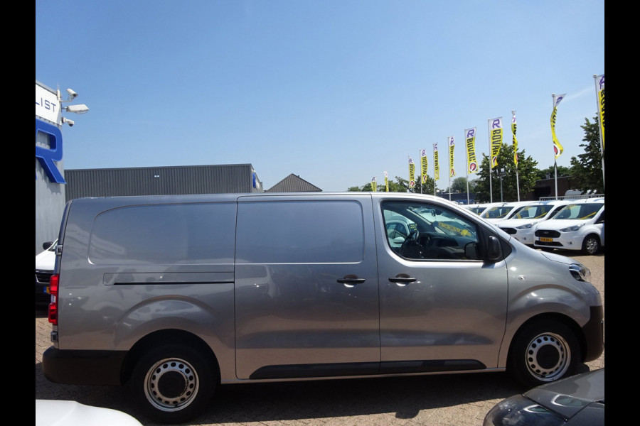 Toyota ProAce Worker 2.0 D-4D Navigator Long L3 AIRCO NAVIGATIE 3 ZITSPLAATSEN