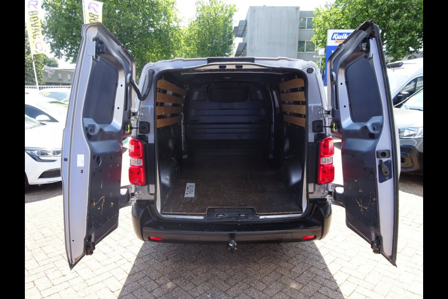 Toyota ProAce Worker 2.0 D-4D Navigator Long L3 AIRCO NAVIGATIE 3 ZITSPLAATSEN