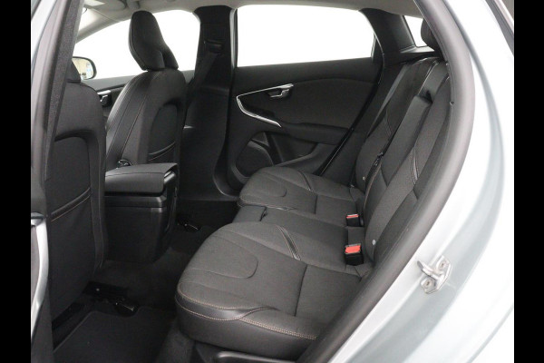 Volvo V40 Cross Country 1.5 T3 Edition+ | Trekhaak | Navigatie | Stoelverwarming | Climate control | Bluetooth | Cruise control | Parkeerhulp