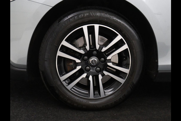 Volvo V40 Cross Country 1.5 T3 Edition+ | Trekhaak | Navigatie | Stoelverwarming | Climate control | Bluetooth | Cruise control | Parkeerhulp
