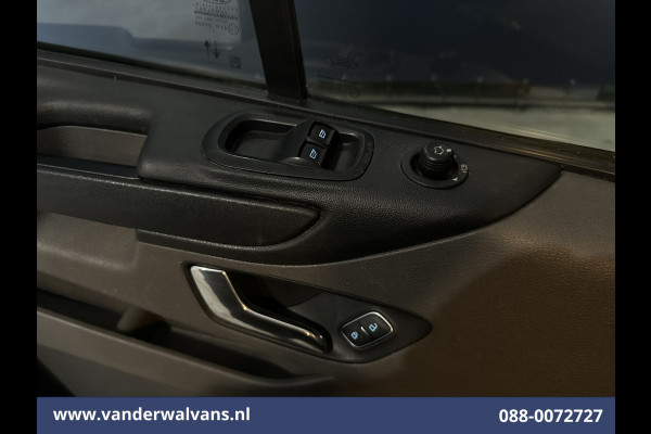 Ford Transit Custom 2.0 TDCI L2H1 Euro6 Airco | Camera | Navigatie | Apple Carplay | Cruisecontrol | LED Android Auto, Stoelverwarming, Verwarmde voorruit, Parkeersensoren, Bijrijdersbank, 2800kg trekvermogen