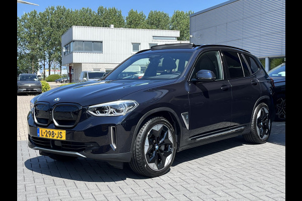 BMW iX3 High Executive 80 kWh | SOH 97,4% | Leder | Pano | Trekhaak | Harman Kardon | 360 Camera | Stoelverwarming | Adaptive Cruise