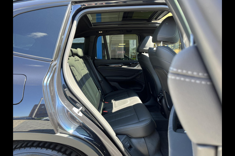 BMW iX3 High Executive 80 kWh | SOH 97,4% | Leder | Pano | Trekhaak | Harman Kardon | 360 Camera | Stoelverwarming | Adaptive Cruise