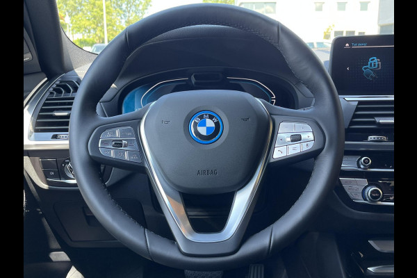 BMW iX3 High Executive 80 kWh | SOH 97,4% | Leder | Pano | Trekhaak | Harman Kardon | 360 Camera | Stoelverwarming | Adaptive Cruise