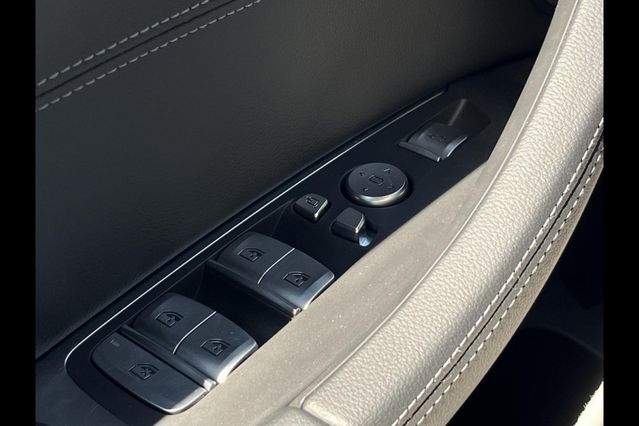 BMW iX3 High Executive 80 kWh | SOH 97,4% | Leder | Pano | Trekhaak | Harman Kardon | 360 Camera | Stoelverwarming | Adaptive Cruise