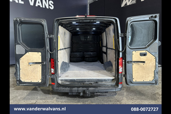Volkswagen Crafter 2.0 TDI 141pk L3H2 L2H1 Euro6 Airco | Camera | Navigatie | LED | 3000kg Trekhaak | Cruisecontrol Android Auto, Leder, Verwarmde voorruit, Parkeersensoren, Bijrijdersbank