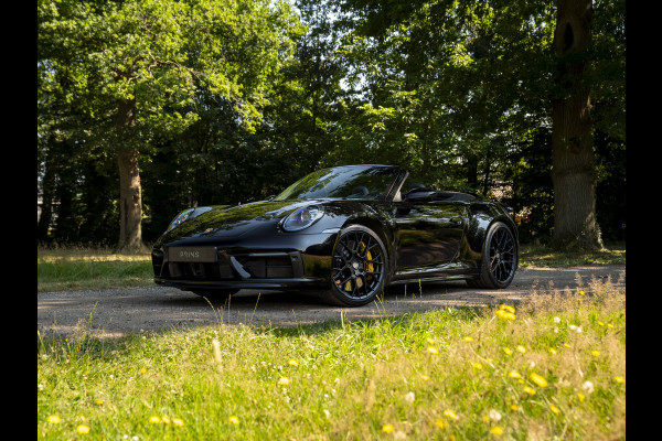 Porsche 911 Cabrio 3.0 Carrera 4S | Keramisch | Akrapovic | Burmester | Lift | Stoelventilatie | Origineel NL