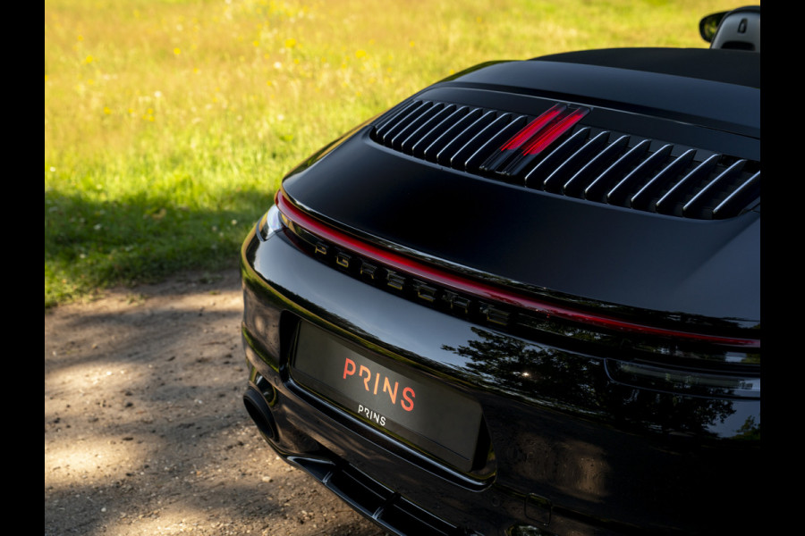 Porsche 911 Cabrio 3.0 Carrera 4S | Keramisch | Akrapovic | Burmester | Lift | Stoelventilatie | Origineel NL
