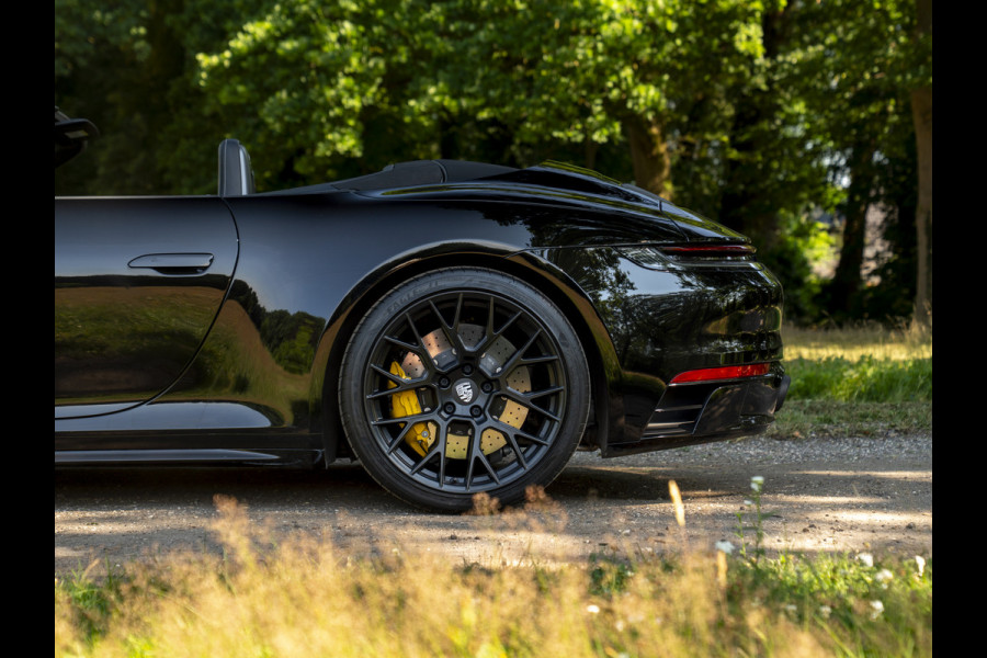 Porsche 911 Cabrio 3.0 Carrera 4S | Keramisch | Akrapovic | Burmester | Lift | Stoelventilatie | Origineel NL
