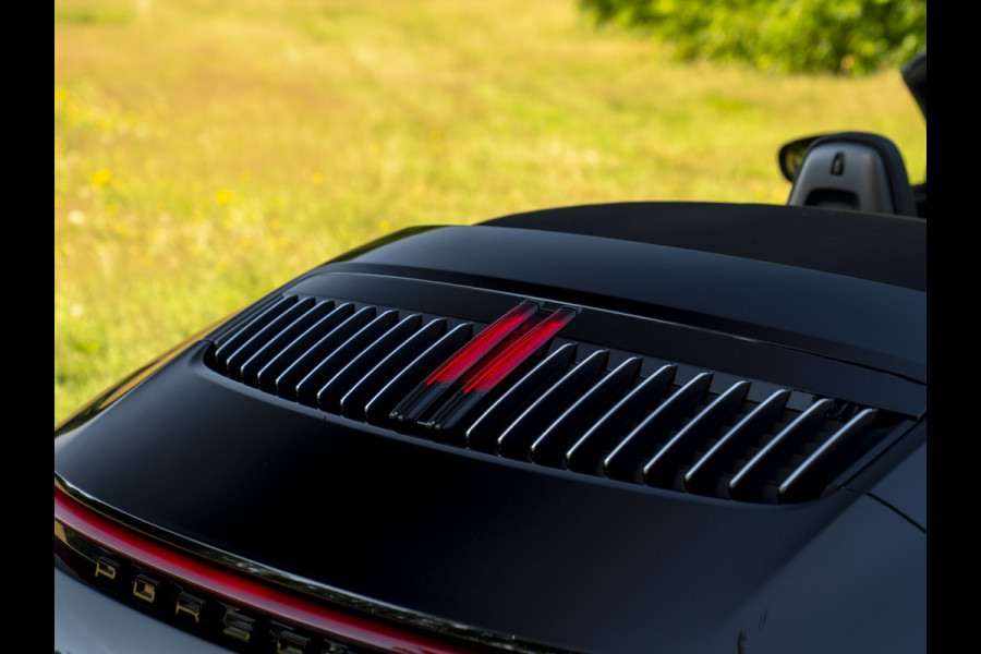Porsche 911 Cabrio 3.0 Carrera 4S | Keramisch | Akrapovic | Burmester | Lift | Stoelventilatie | Origineel NL