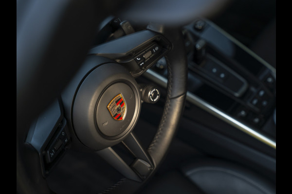 Porsche 911 Cabrio 3.0 Carrera 4S | Keramisch | Akrapovic | Burmester | Lift | Stoelventilatie | Origineel NL