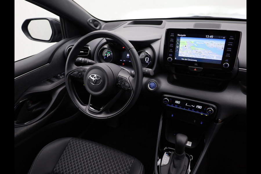 Toyota Yaris 1.5 Hybrid Executive | JBL | Keyless | Head Up | Stoelverw. | Navi | Prijs Rijklaar!!