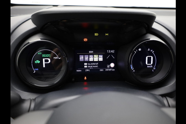 Toyota Yaris 1.5 Hybrid Executive | JBL | Keyless | Head Up | Stoelverw. | Navi | Prijs Rijklaar!!