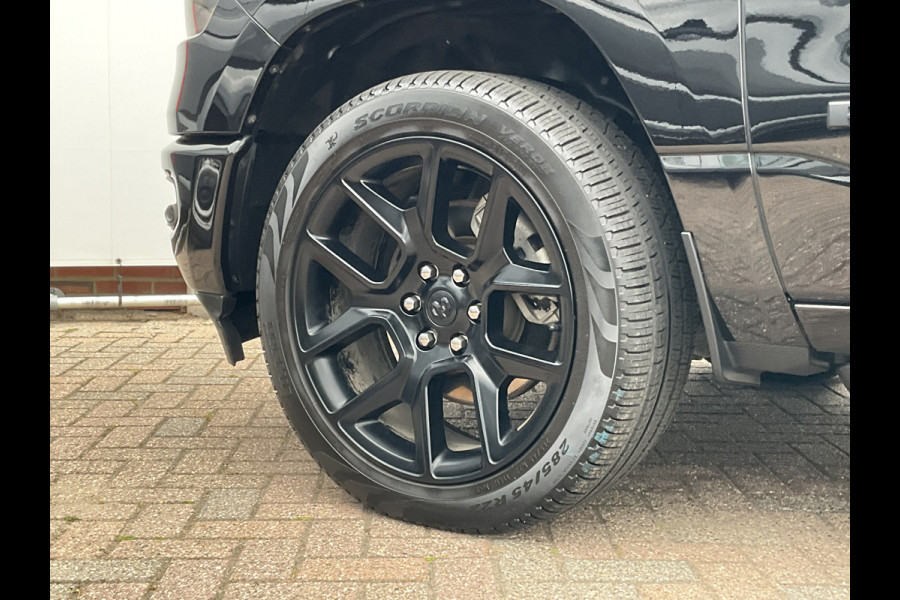 Dodge Ram 1500 5.7 V8 4x4 Crew Cab Limited Laramie Trekhaak Pano Harman/Kardon Leer Treeplanken BOMVOL!