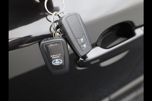 Toyota C-HR 1.8 Hybrid Dynamic | Keyless | Stoelverwarming | Camera | Prijs Rijklaar!!