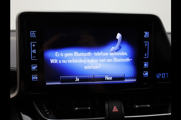 Toyota C-HR 1.8 Hybrid Dynamic | Keyless | Stoelverwarming | Camera | Prijs Rijklaar!!